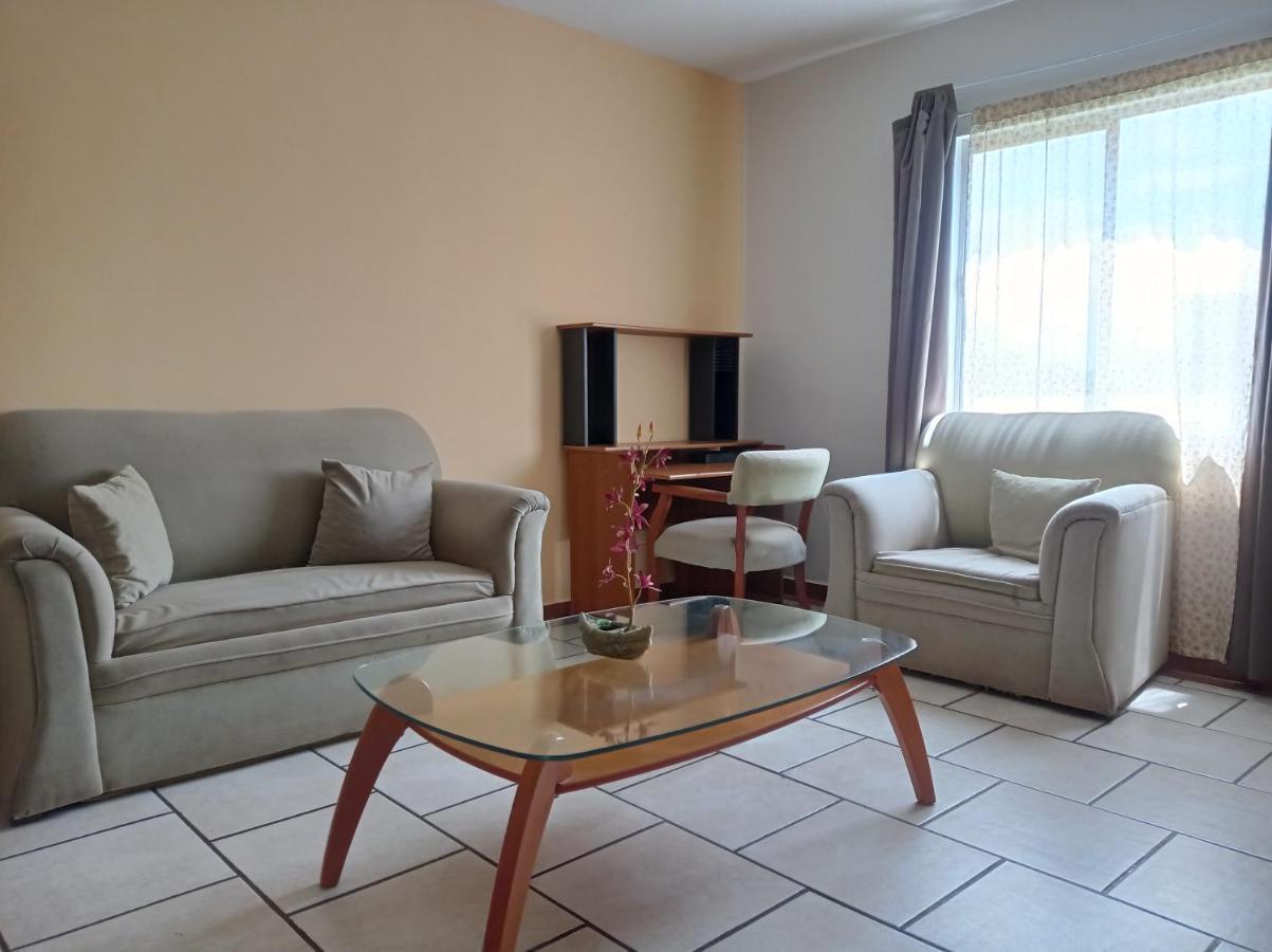 Confort Ejecutivo Suites Lindavista Guadalupe  Buitenkant foto