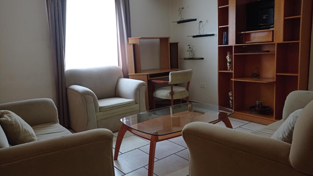 Confort Ejecutivo Suites Lindavista Guadalupe  Buitenkant foto
