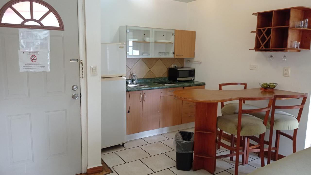 Confort Ejecutivo Suites Lindavista Guadalupe  Buitenkant foto